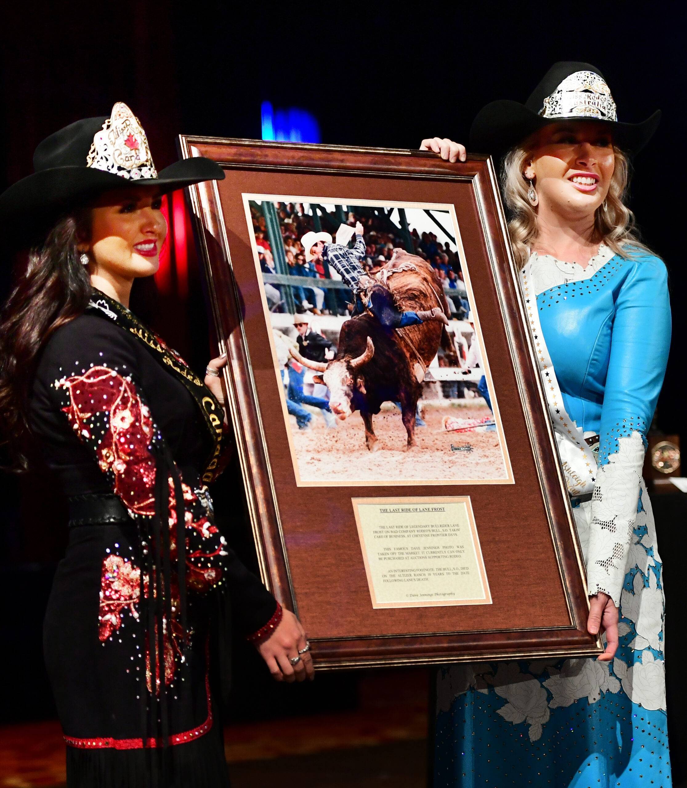 12_03_18_NFR 2018_Gold Buckle Gala_by James Phifer-007 (21)